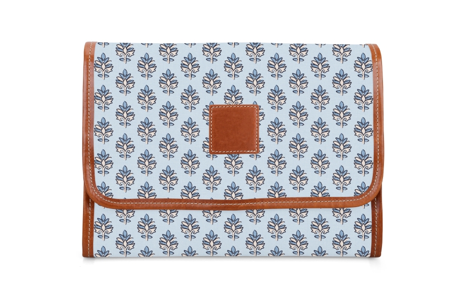 Hanging Toiletry Kit - Leather Patch