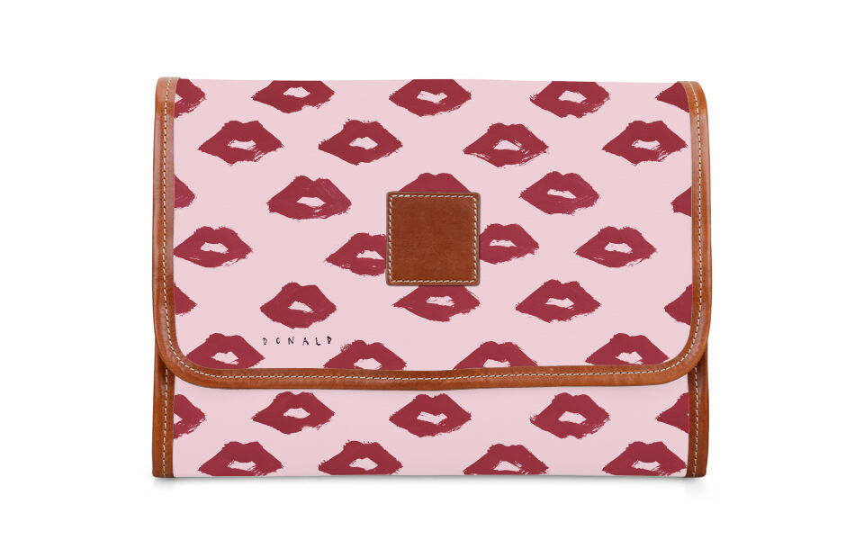 Hanging Toiletry Kit - Drawbertson - Leather Patch